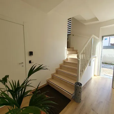 Alojamento de Acomodação e Pequeno-almoço Bala Dream House 3*